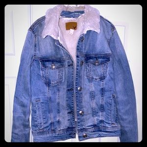 Jean Jacket with faux fur